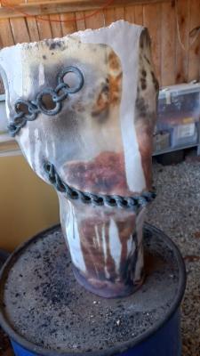 Keramik mit Rauchbrand - Dose mit Deckel / auch mit Eisen